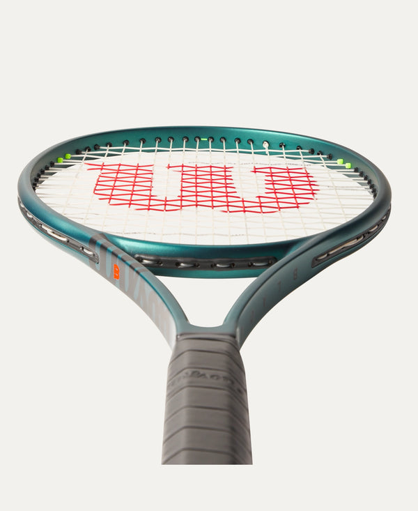 WILSON Blade 98 (16x19) Tennis Racket (V9) – image 2
