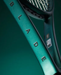 WILSON Blade 100L Tennis Racket (V9)
